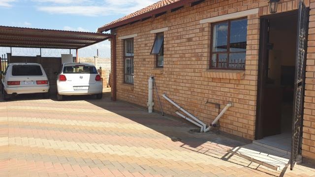 To Let 2 Bedroom Property for Rent in Mandela View Free State